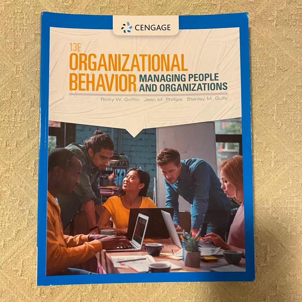 🔥💰HUGE SALE!! 📚👏 MANAGEMENT COLLEGE TEXTBOOK